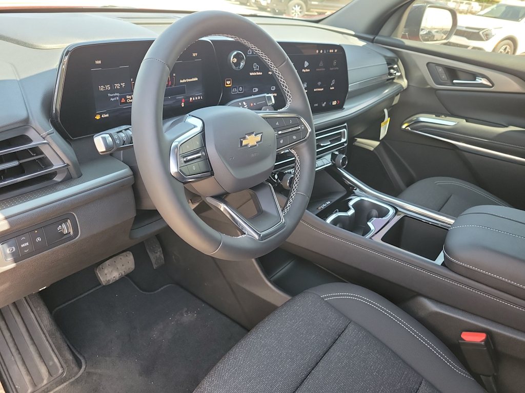 Thumbnail: 2026 Chevrolet Traverse - 3