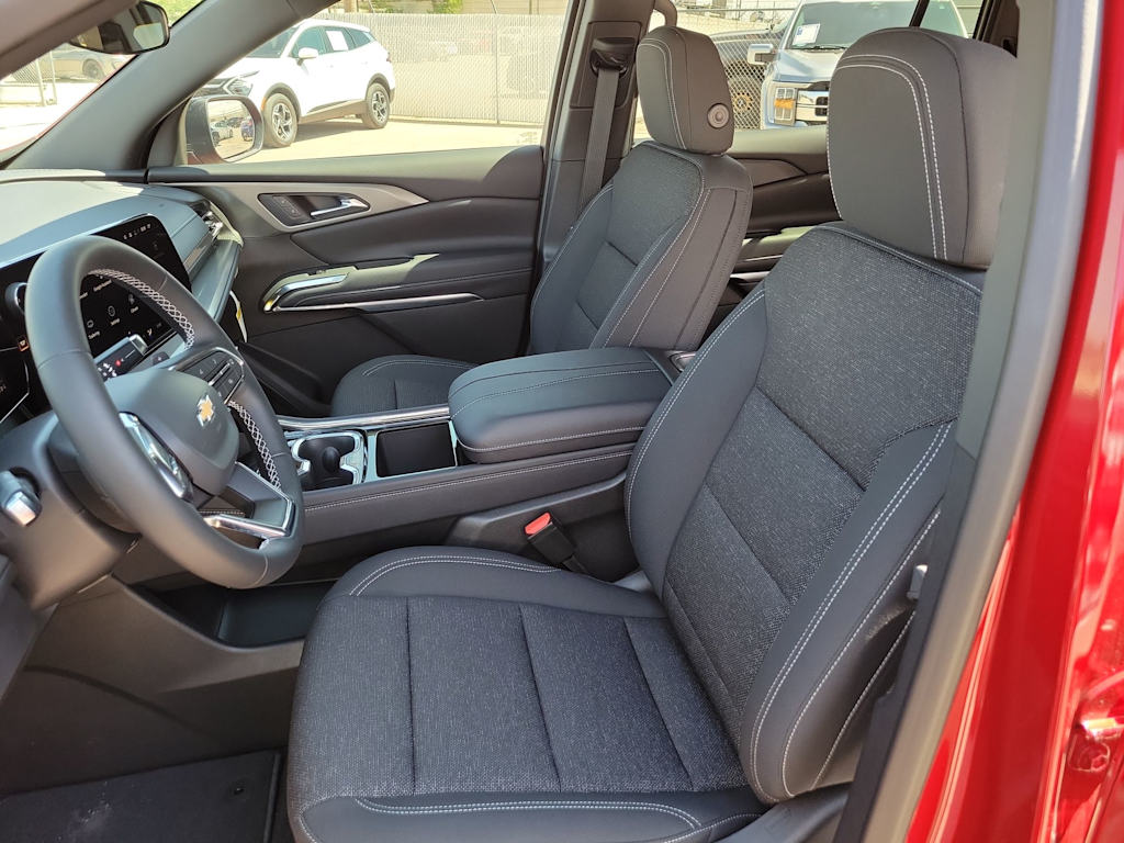 Thumbnail: 2026 Chevrolet Traverse - 12