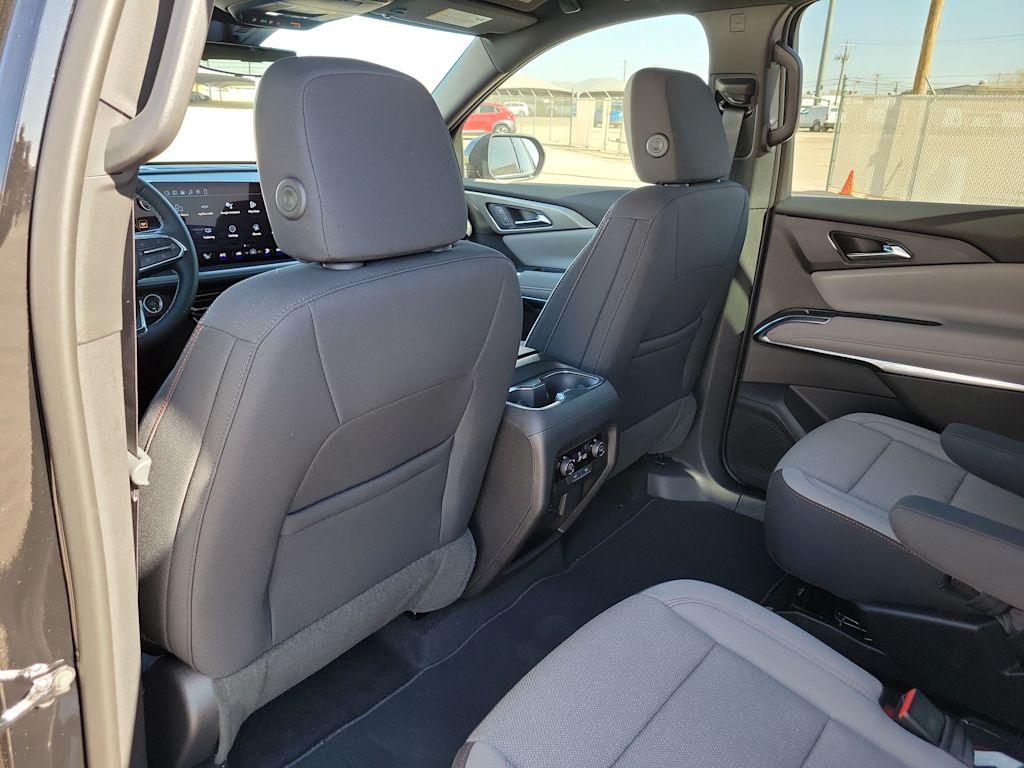 Thumbnail: 2026 Chevrolet Traverse - 13