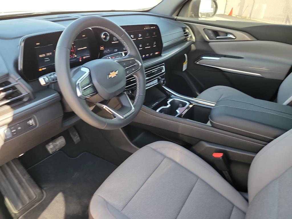 Thumbnail: 2026 Chevrolet Traverse - 2