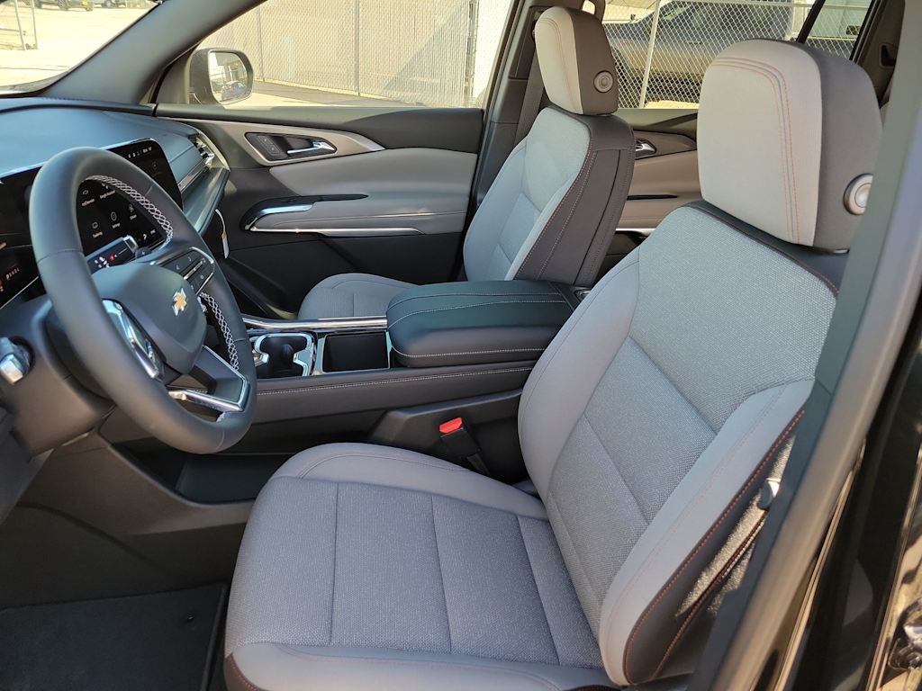 Thumbnail: 2026 Chevrolet Traverse - 11