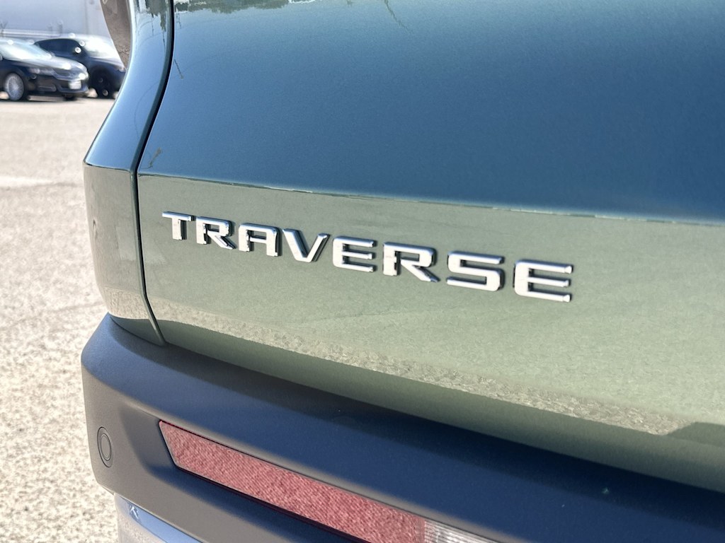 Thumbnail: 2027 Chevrolet Traverse - 7