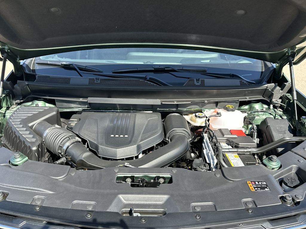 Thumbnail: 2027 Chevrolet Traverse - 9