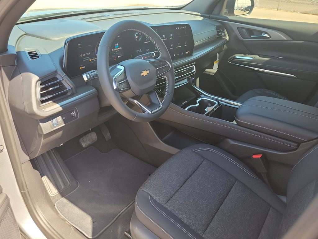 Thumbnail: 2026 Chevrolet Traverse - 2