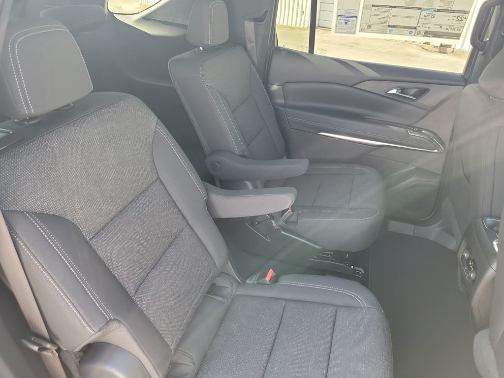 Thumbnail: 2026 Chevrolet Traverse - 25