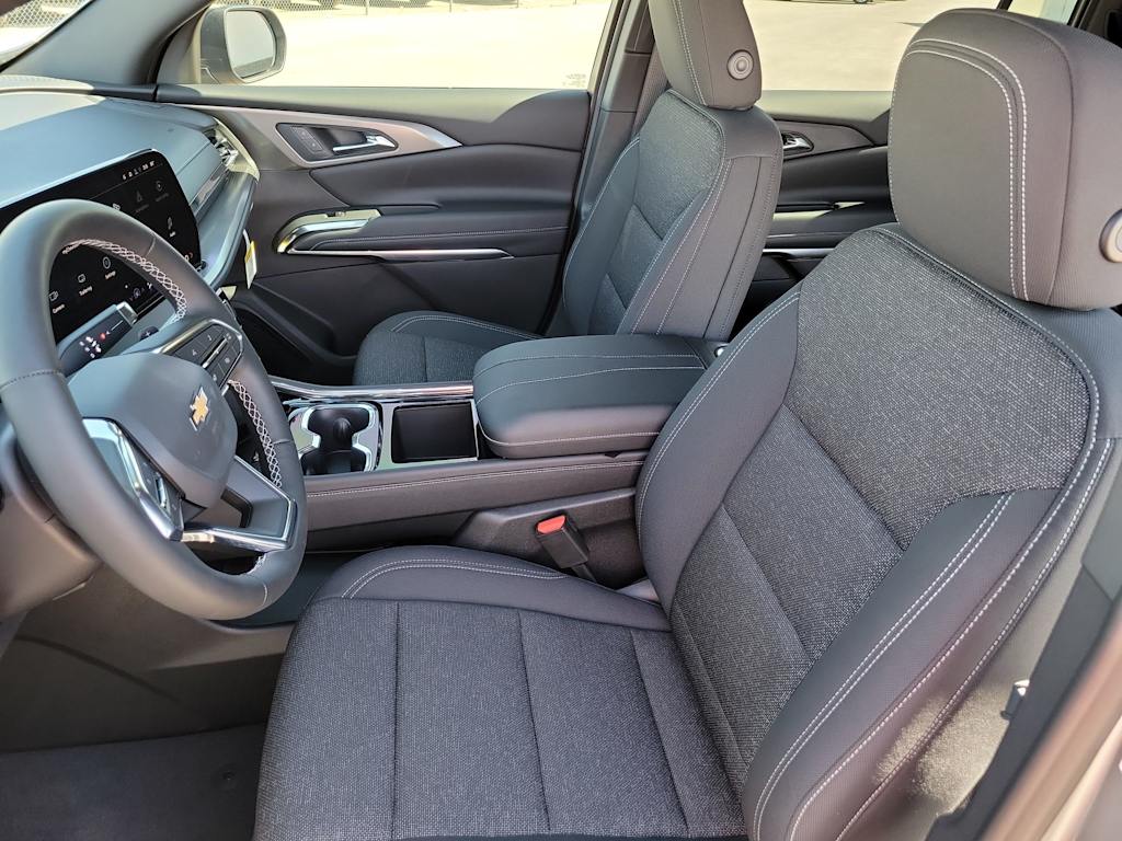 Thumbnail: 2026 Chevrolet Traverse - 11