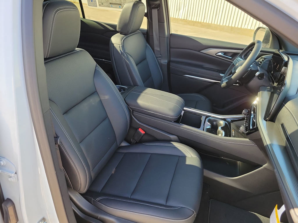 Thumbnail: 2026 Chevrolet Traverse - 21