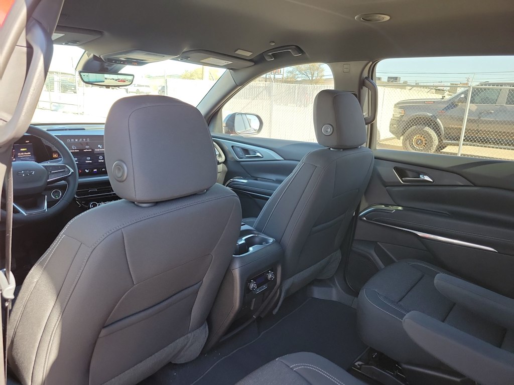 Thumbnail: 2026 Chevrolet Traverse - 12