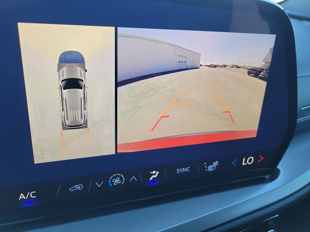 Thumbnail: 2026 Chevrolet Traverse - 14