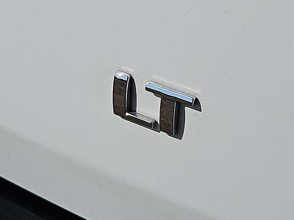 Thumbnail: 2023 Chevrolet Traverse - 7