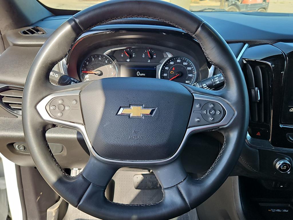 Thumbnail: 2023 Chevrolet Traverse - 14