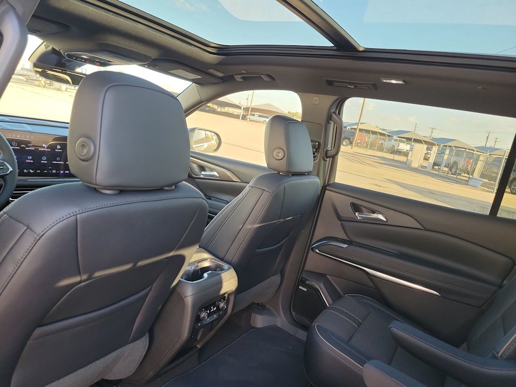 Thumbnail: 2026 Chevrolet Traverse - 13