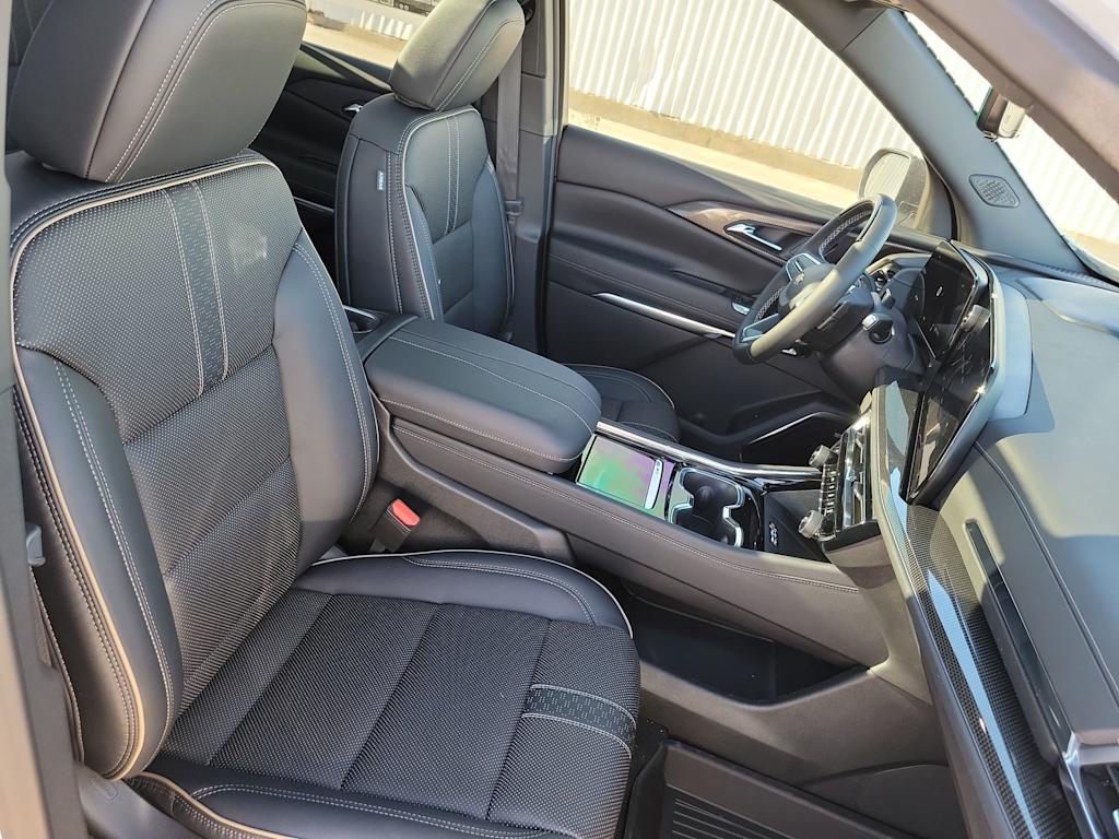 Thumbnail: 2026 Chevrolet Traverse - 27