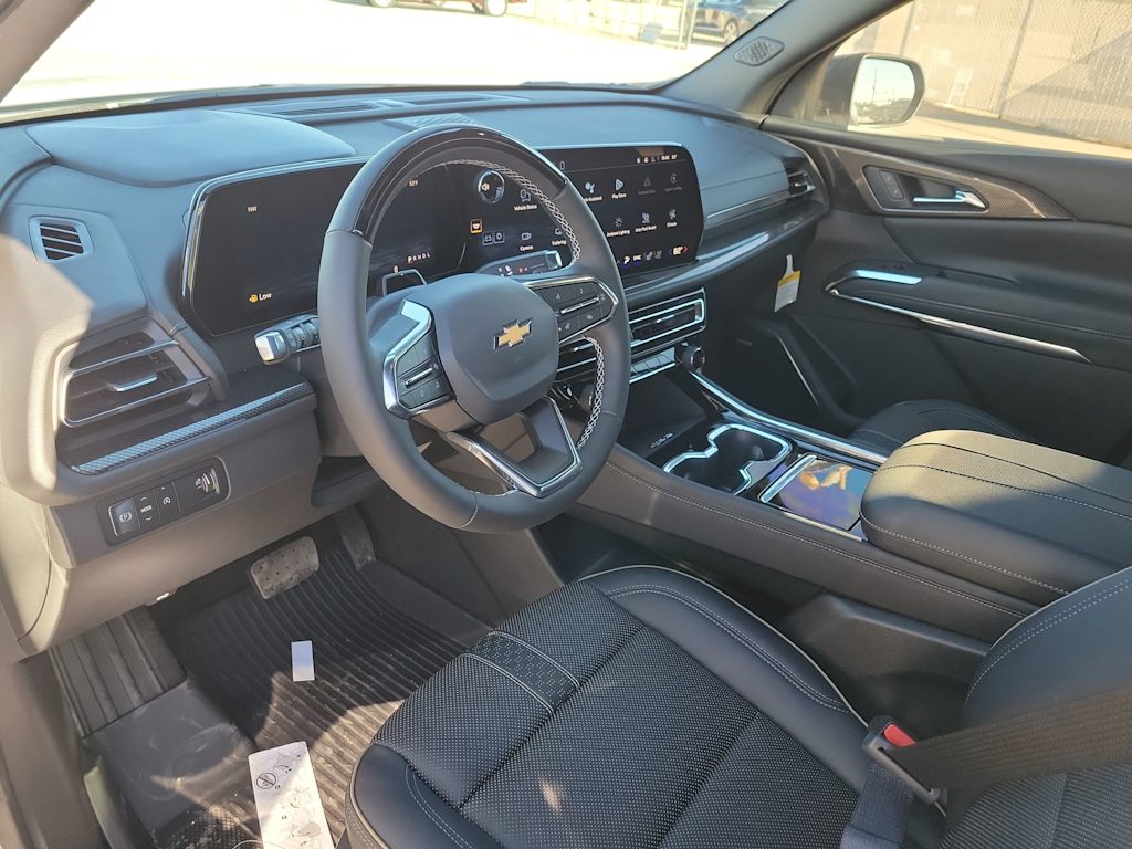 Thumbnail: 2026 Chevrolet Traverse - 3