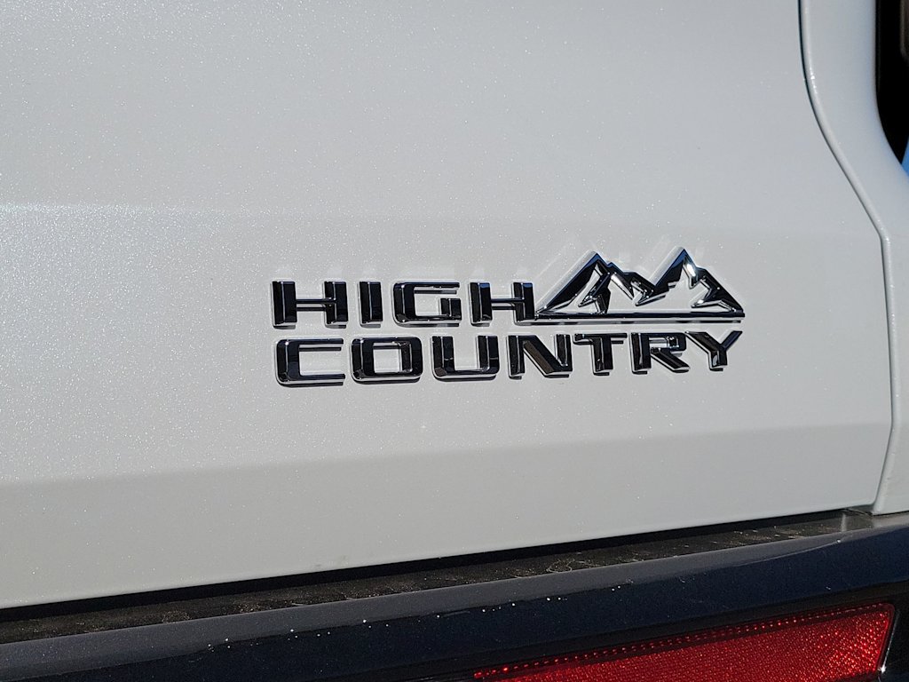 Thumbnail: 2026 Chevrolet Traverse - 8