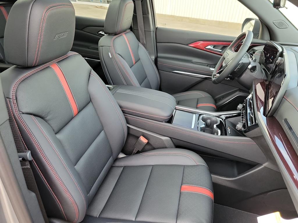 Thumbnail: 2026 Chevrolet Traverse - 25