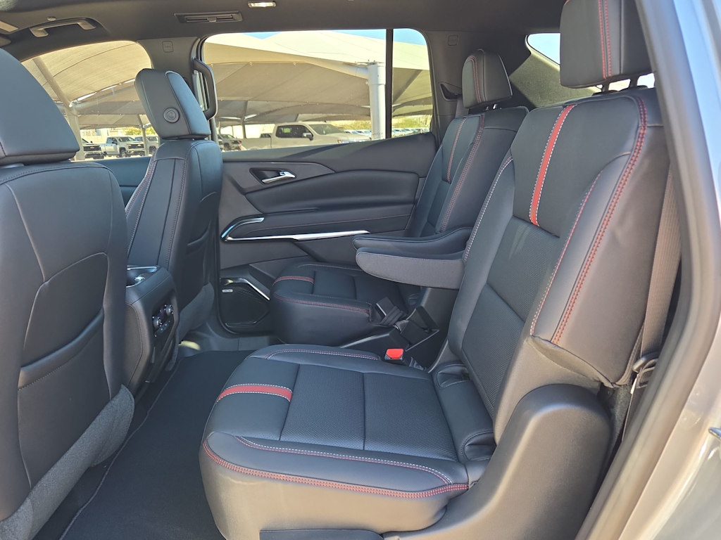 Thumbnail: 2026 Chevrolet Traverse - 24