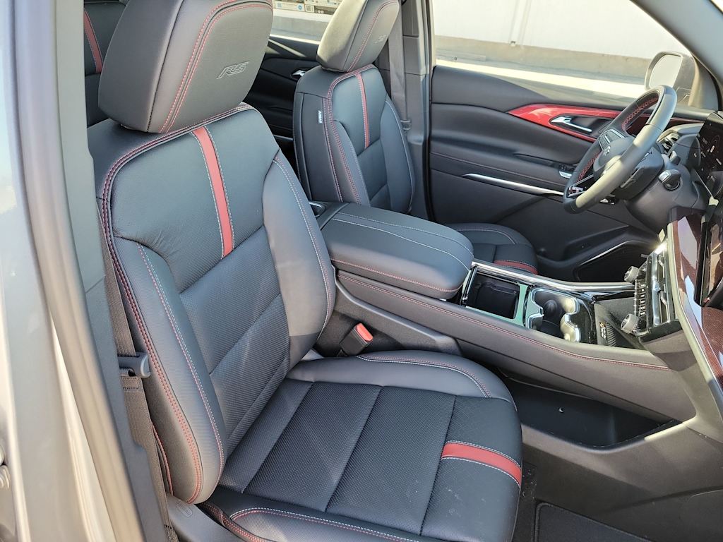 Thumbnail: 2026 Chevrolet Traverse - 25