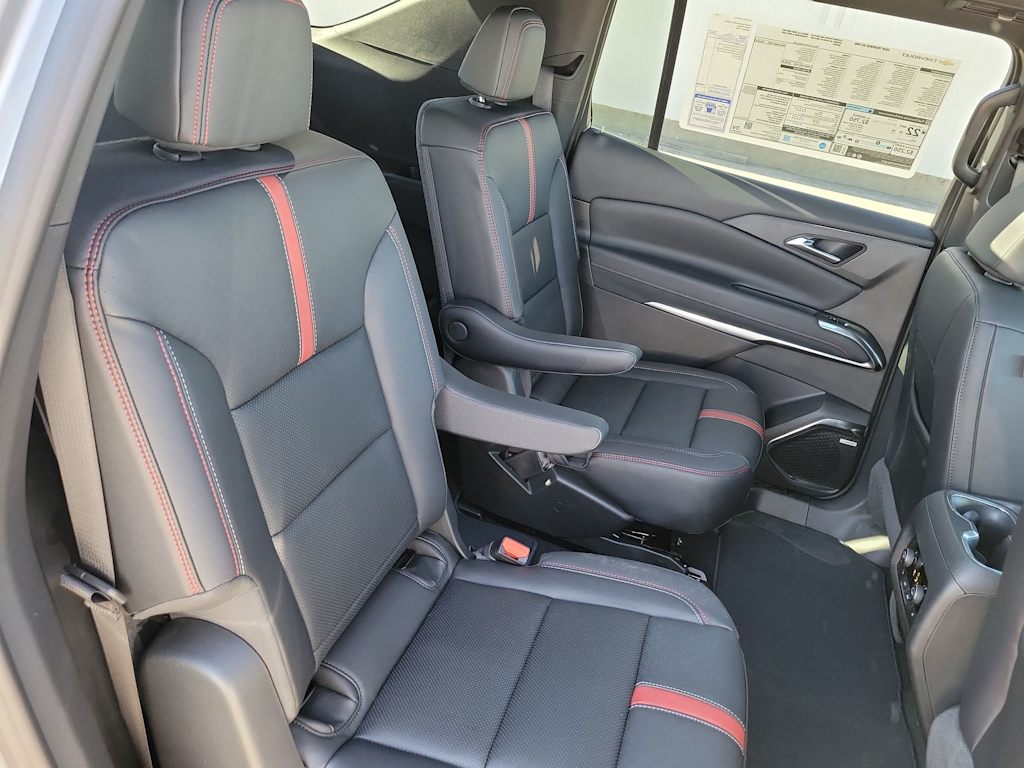 Thumbnail: 2026 Chevrolet Traverse - 12