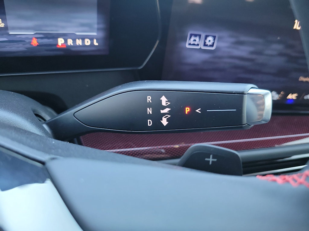 Thumbnail: 2026 Chevrolet Traverse - 16