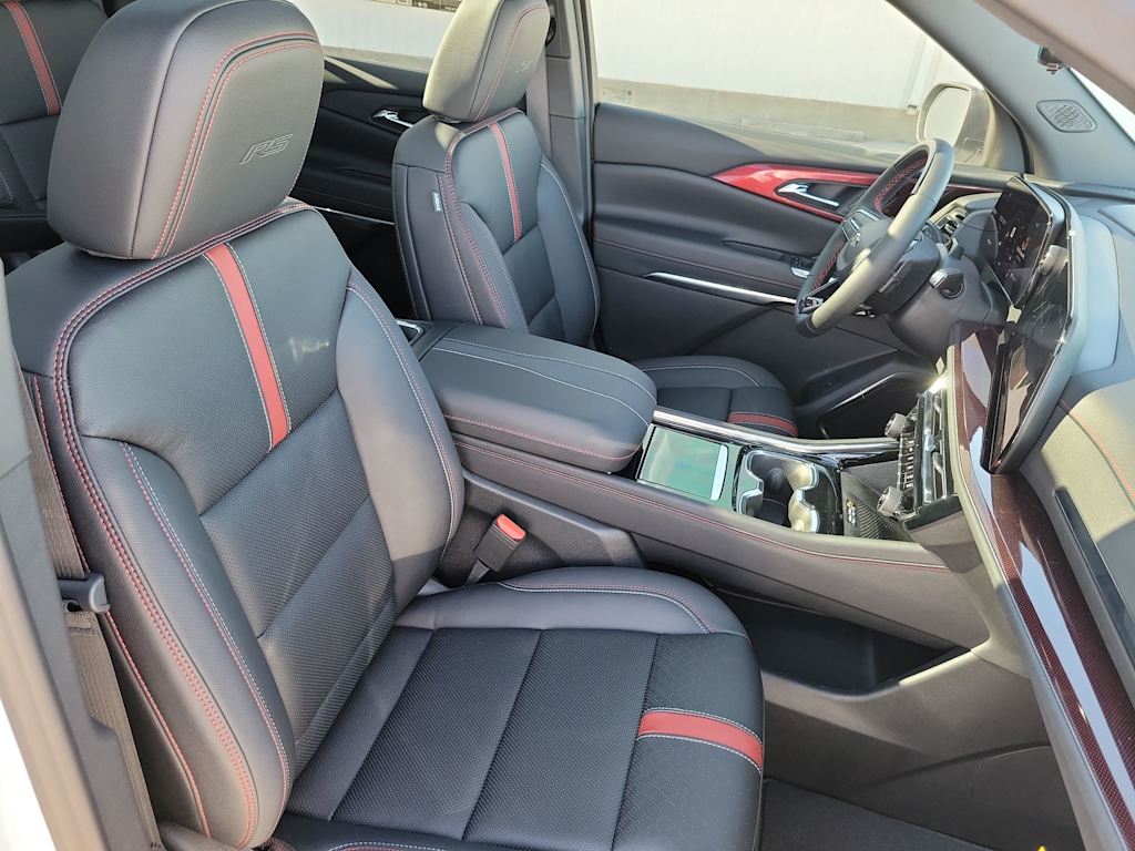 Thumbnail: 2026 Chevrolet Traverse - 12