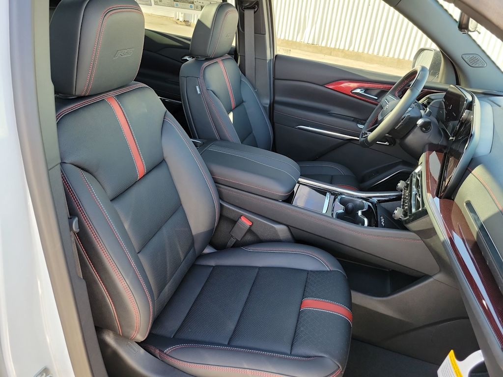 Thumbnail: 2026 Chevrolet Traverse - 12