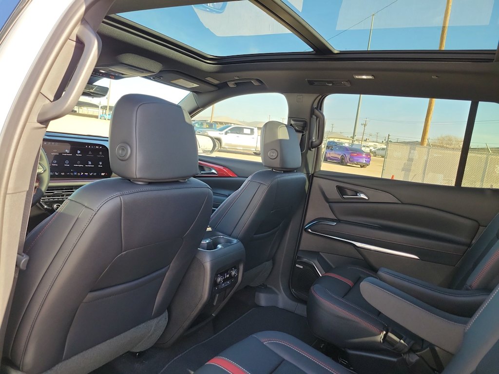 Thumbnail: 2026 Chevrolet Traverse - 13