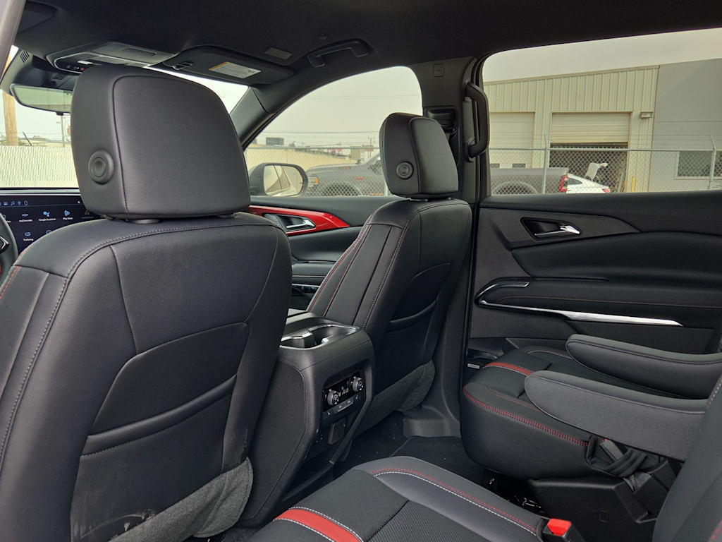 Thumbnail: 2026 Chevrolet Traverse - 12