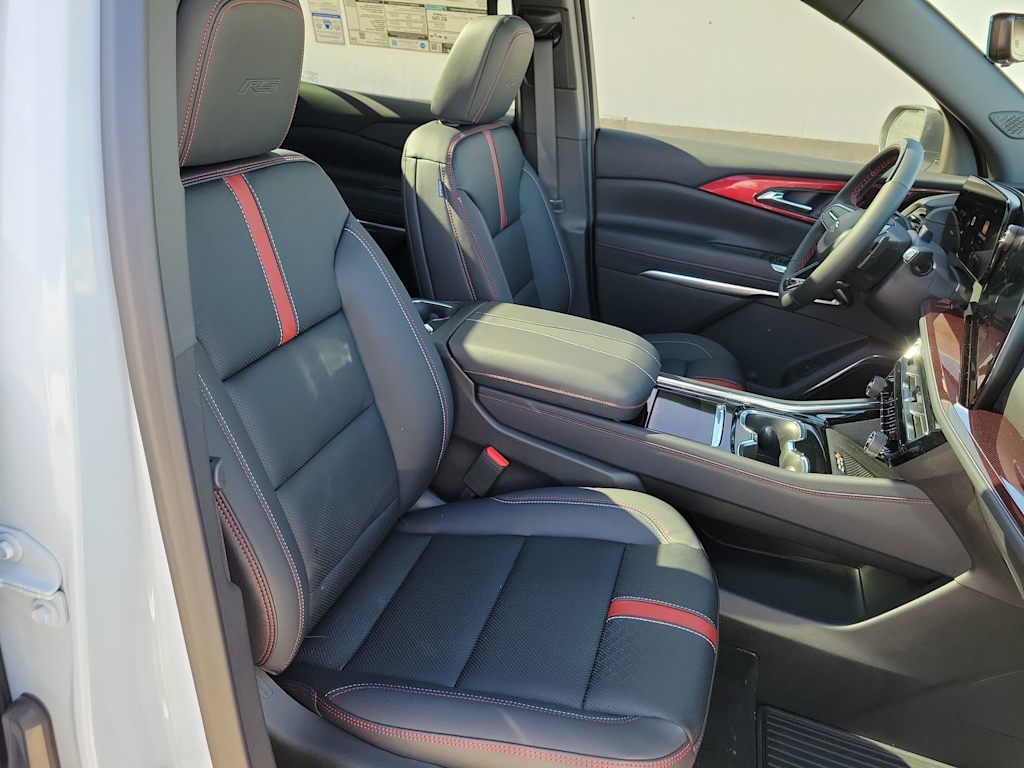 Thumbnail: 2026 Chevrolet Traverse - 12