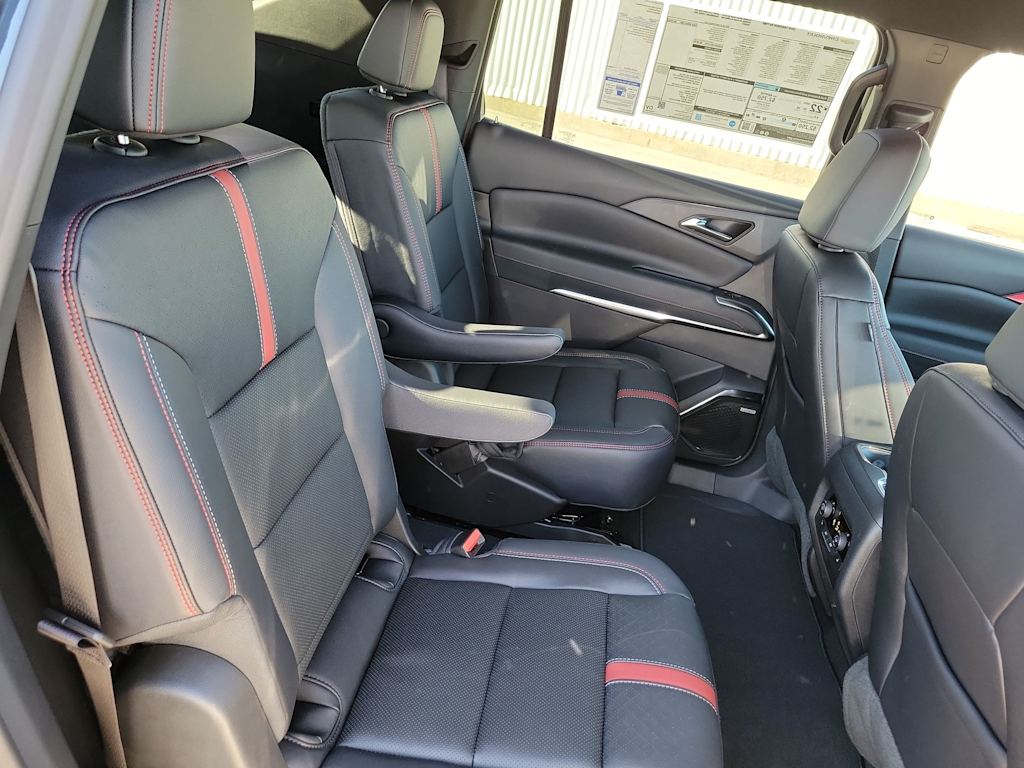 Thumbnail: 2026 Chevrolet Traverse - 26