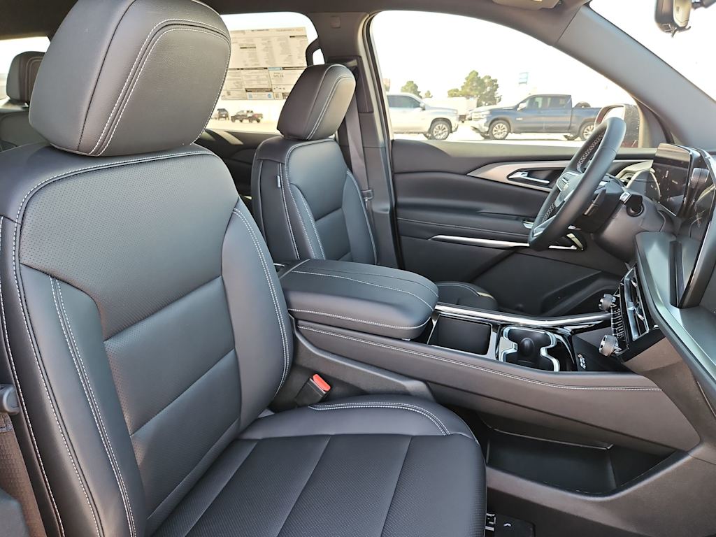 Thumbnail: 2026 Chevrolet Traverse - 24