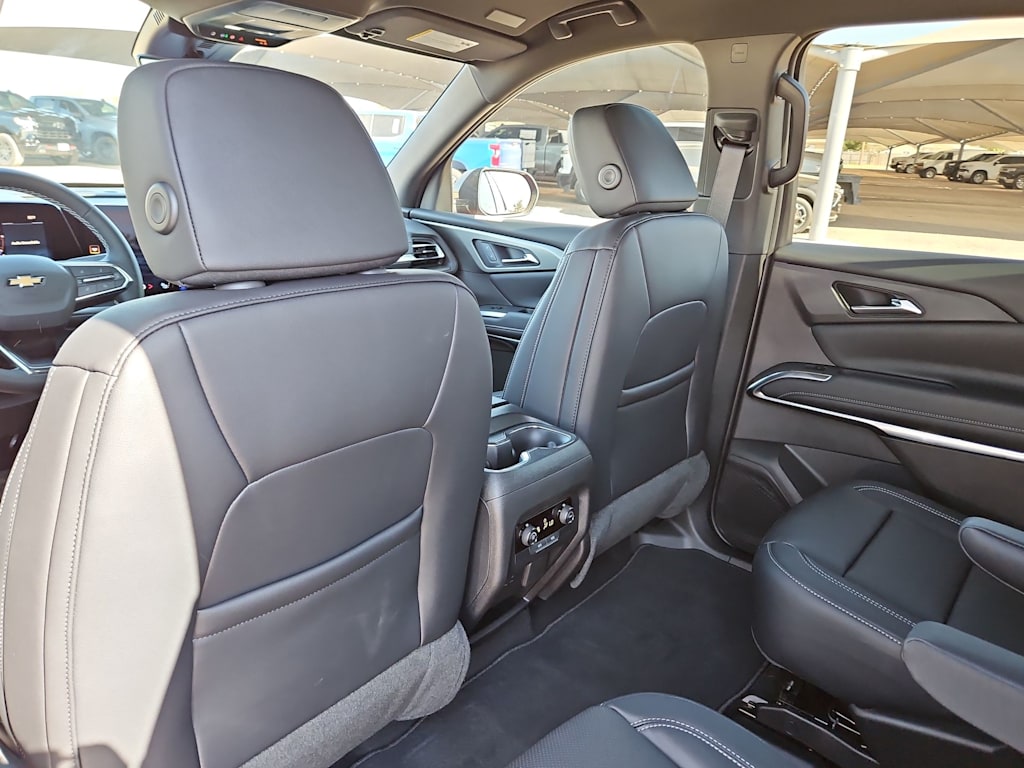 Thumbnail: 2026 Chevrolet Traverse - 12