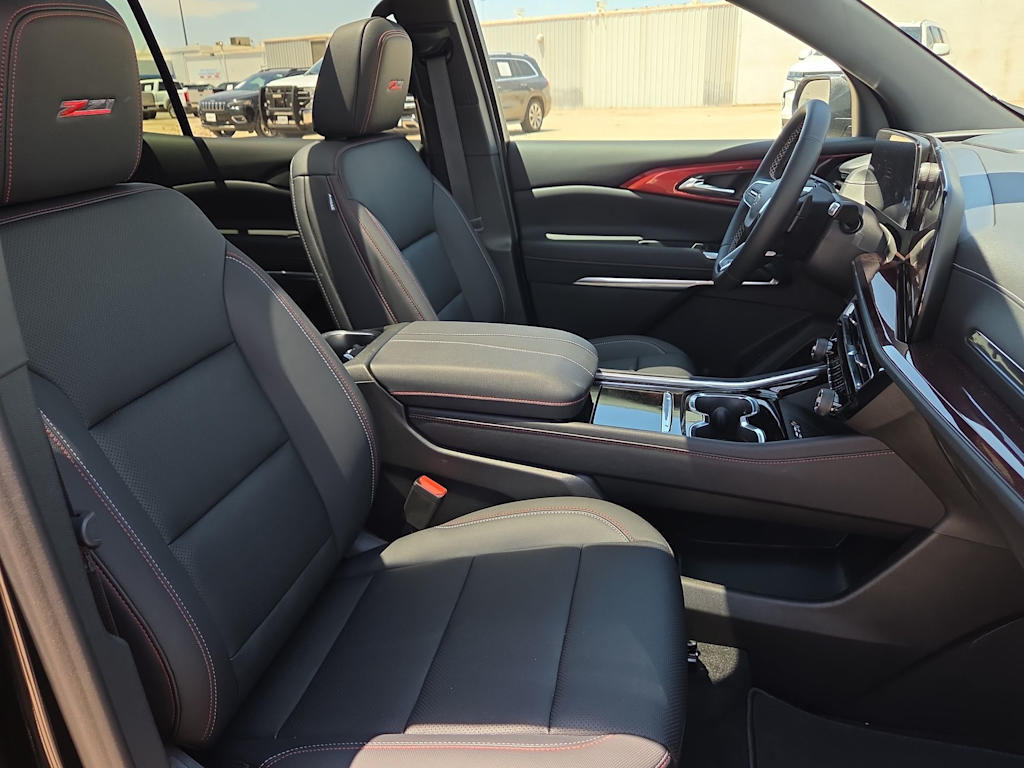 Thumbnail: 2026 Chevrolet Traverse - 12