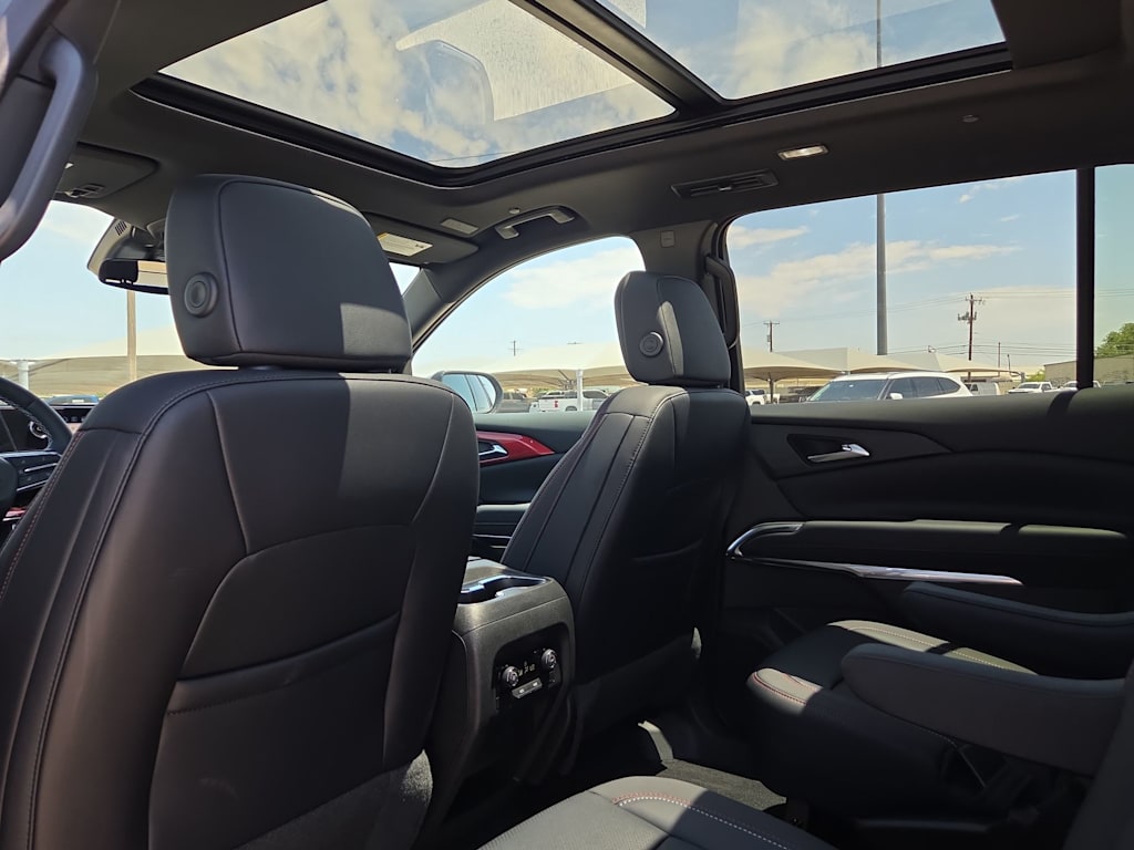 Thumbnail: 2026 Chevrolet Traverse - 13