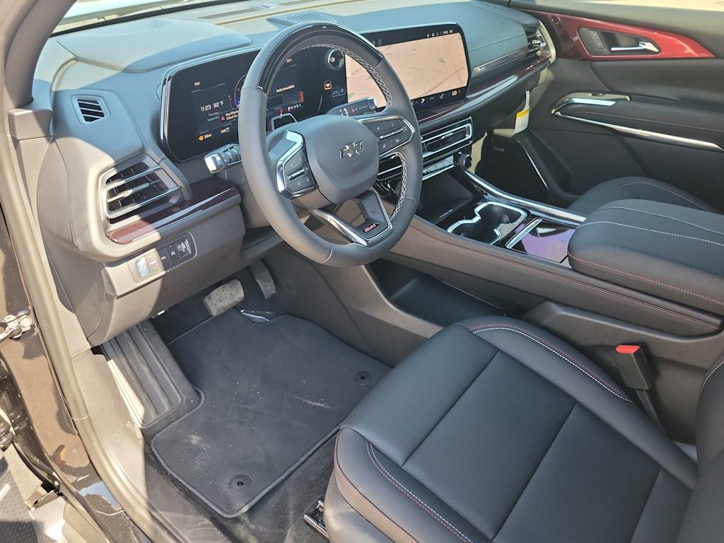 Thumbnail: 2026 Chevrolet Traverse - 2