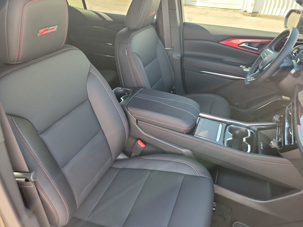 Thumbnail: 2026 Chevrolet Traverse - 11