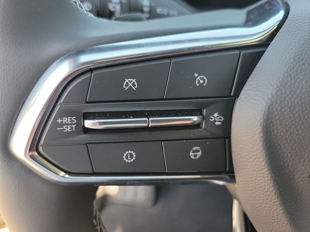 Thumbnail: 2026 Chevrolet Traverse - 27