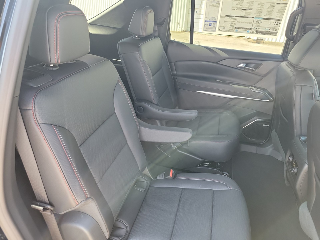 Thumbnail: 2026 Chevrolet Traverse - 26