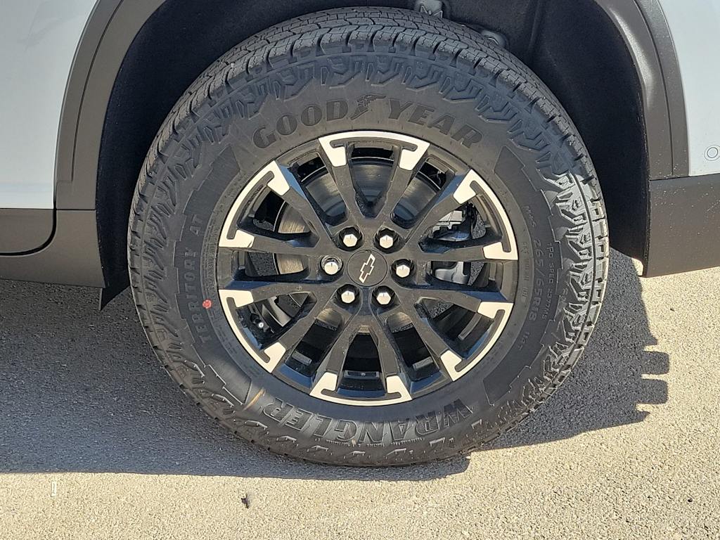 Thumbnail: 2026 Chevrolet Traverse - 8