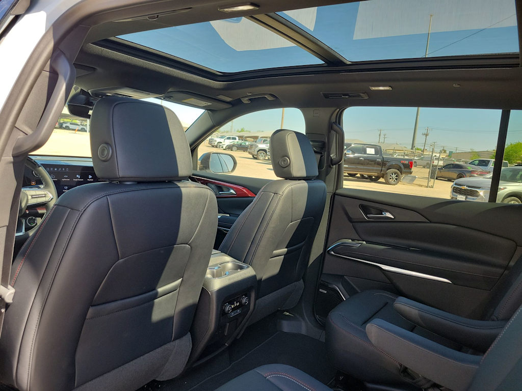 Thumbnail: 2026 Chevrolet Traverse - 12