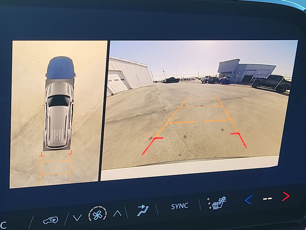 Thumbnail: 2026 Chevrolet Traverse - 24