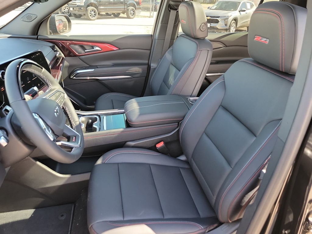 Thumbnail: 2026 Chevrolet Traverse - 8