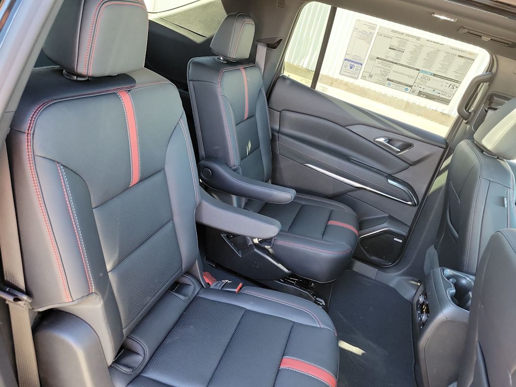 Thumbnail: 2026 Chevrolet Traverse - 11