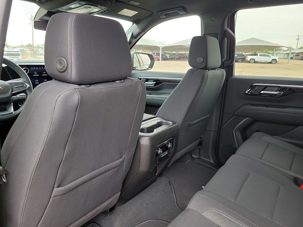Thumbnail: 2026 Chevrolet Suburban - 10