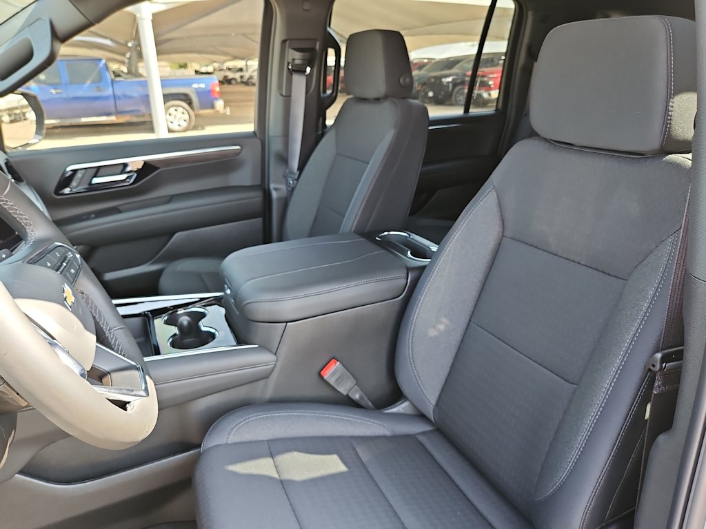 Thumbnail: 2026 Chevrolet Suburban - 11