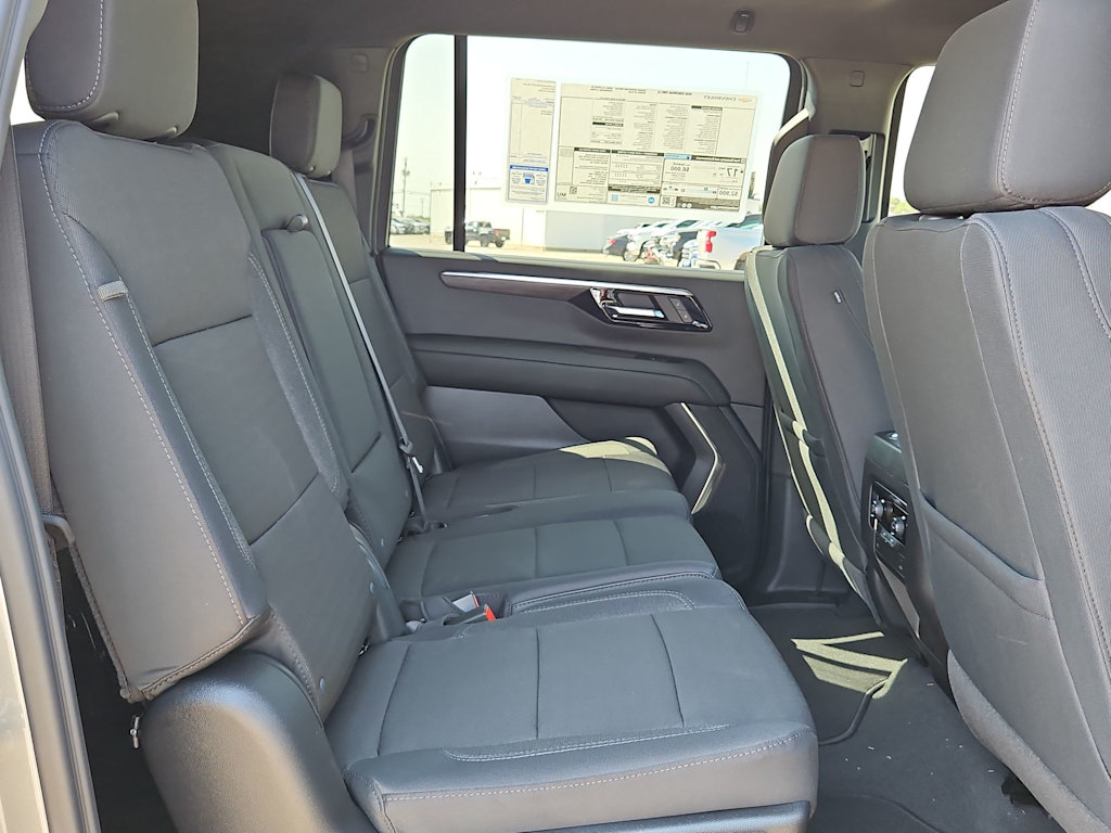 Thumbnail: 2026 Chevrolet Suburban - 25
