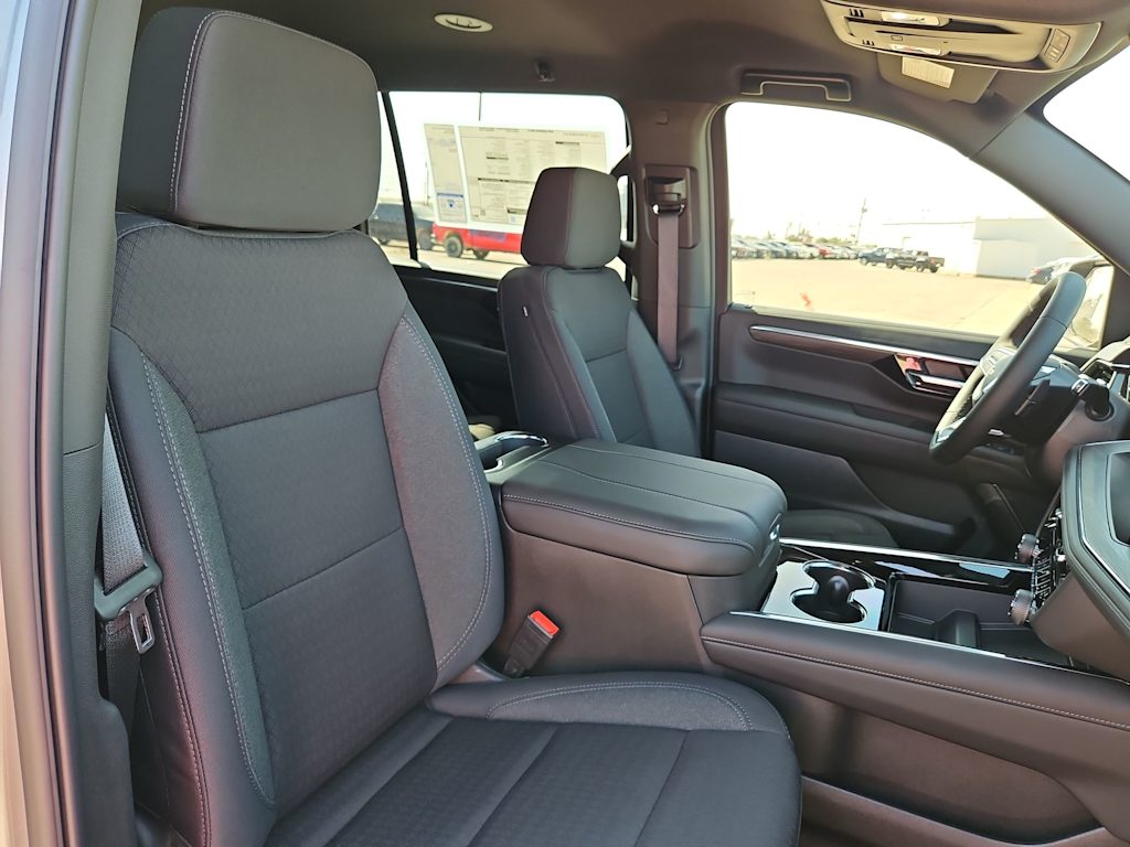 Thumbnail: 2026 Chevrolet Suburban - 12