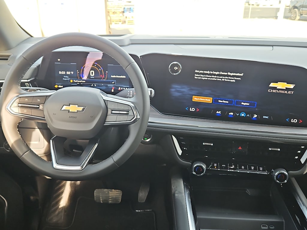 Thumbnail: 2026 Chevrolet Suburban - 10
