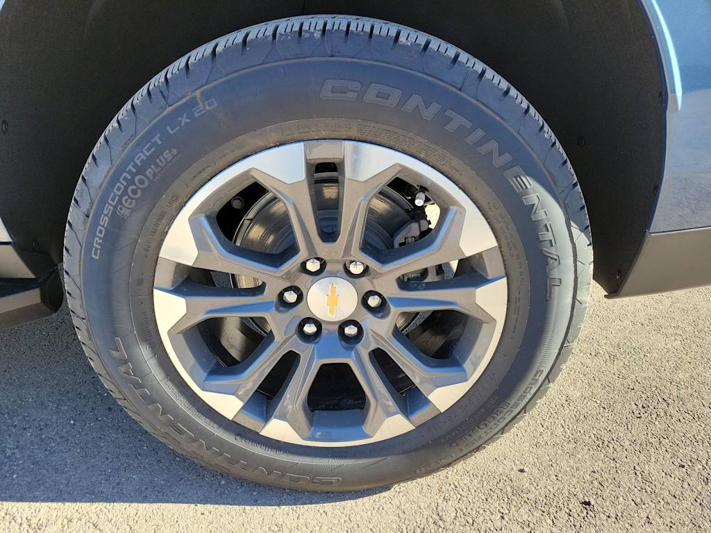 Thumbnail: 2026 Chevrolet Suburban - 8