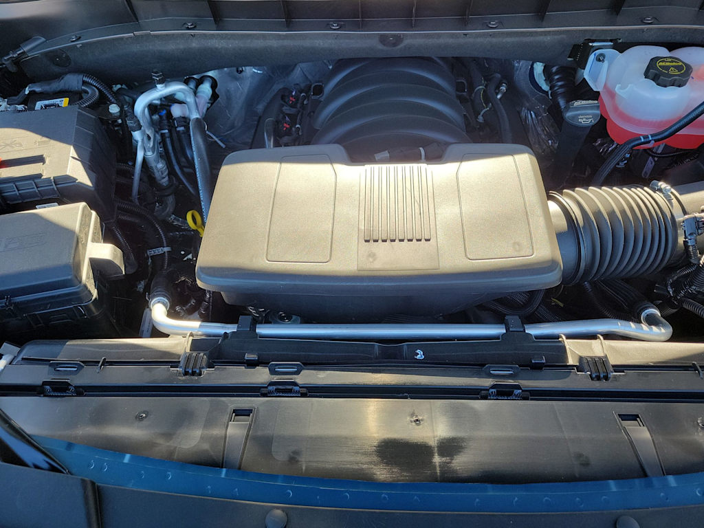 Thumbnail: 2026 Chevrolet Suburban - 9